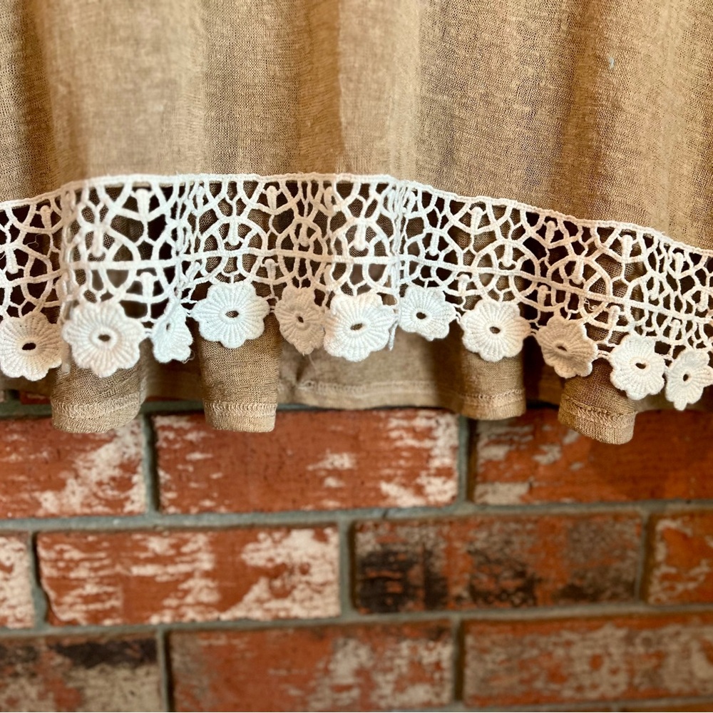 Umgee USA Oatmeal Boho Top With Lace Crochet Trim Size M - Picture 8 of 9